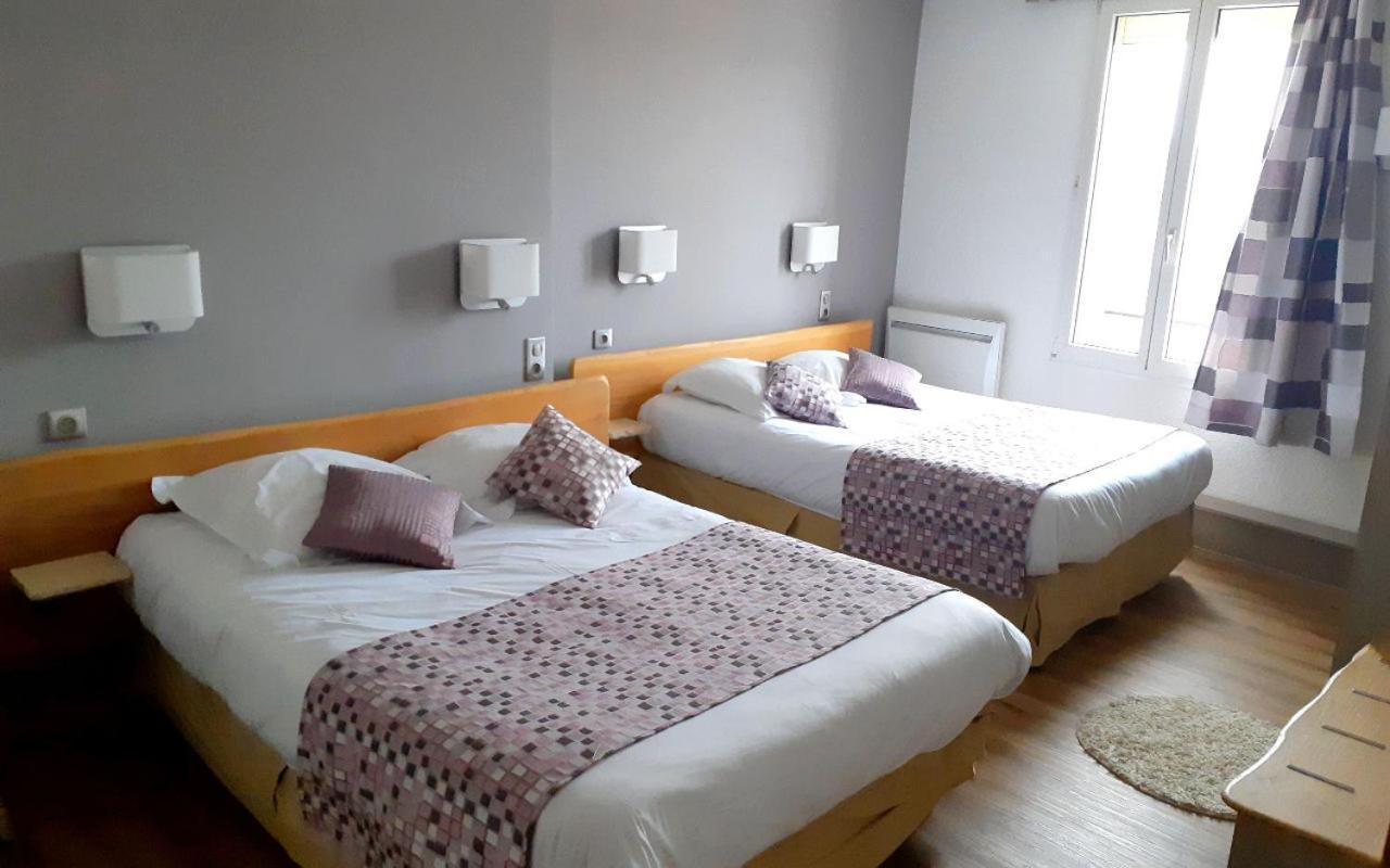 Logis Le Cheval Rouge Hotel Сант-Мену Екстериор снимка
