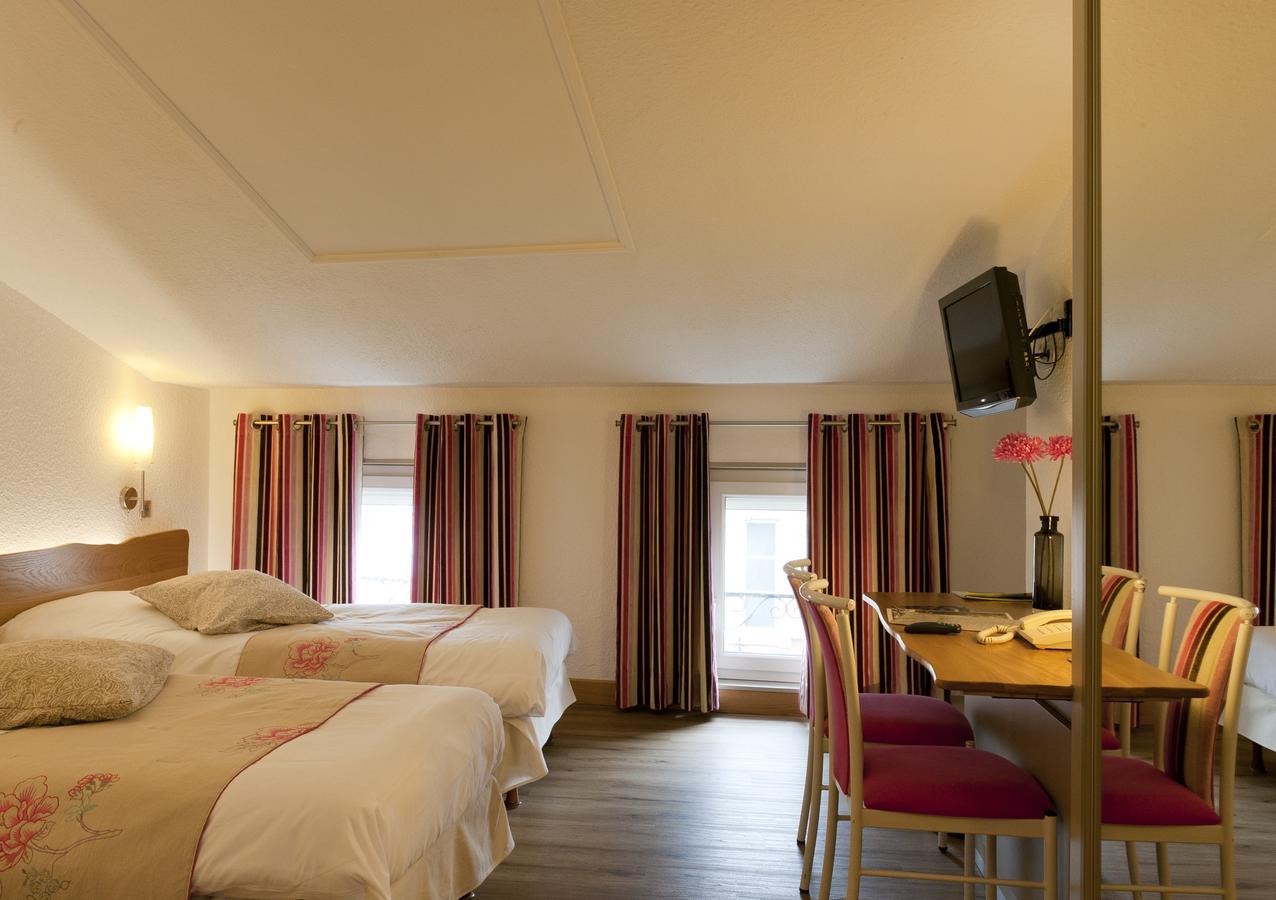 Logis Le Cheval Rouge Hotel Сант-Мену Стая снимка
